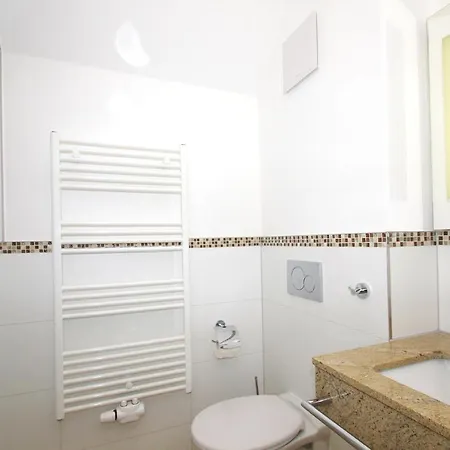Strandnahe Rex Rugia: Balkon & Wellness-zugang Apartment